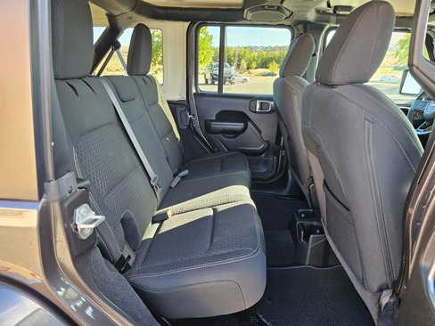Used 2021 Jeep Wrangler Unlimited Sport image 14