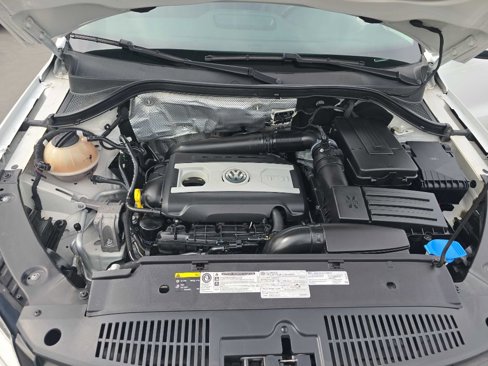 Used 2015 Volkswagen Tiguan SE image 20