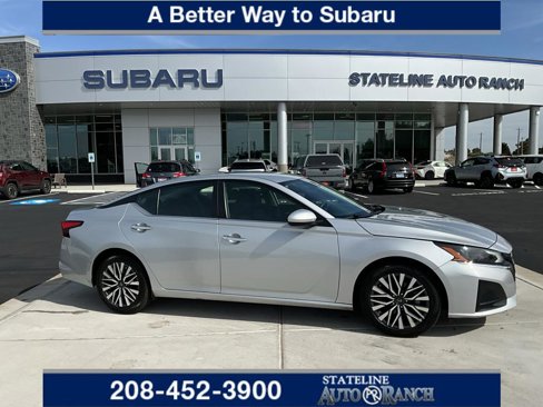 Used 2023 Nissan Altima 2.5 SV image 1