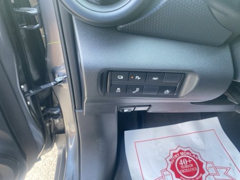 Used 2024 Nissan Kicks S image 19