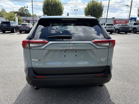Used 2021 Toyota RAV4 XLE w/ Convenience Package image 6