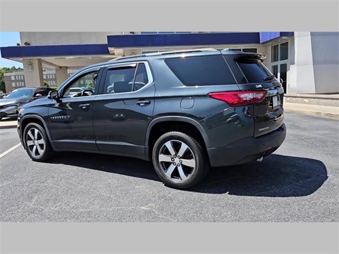 Used 2020 Chevrolet Traverse LT w/ LT Premium Package image 39