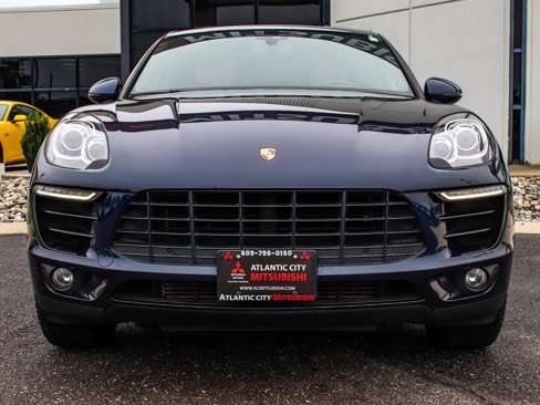 Used 2018 Porsche Macan image 2