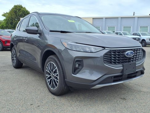 New 2025 Ford Escape SE image 3