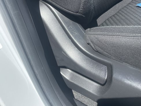 Used 2022 Mitsubishi Outlander ES image 13
