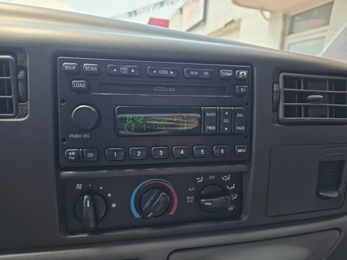 Used 2004 Ford F250 XL image 12