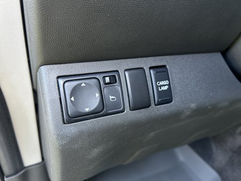Used 2016 Nissan Frontier SV image 19
