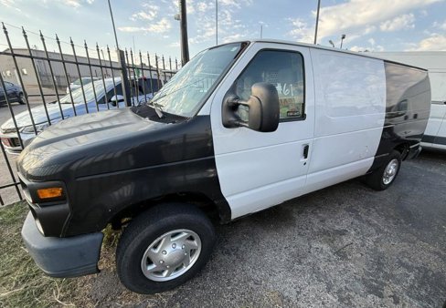 Used 2012 Ford F150 XLT image 2