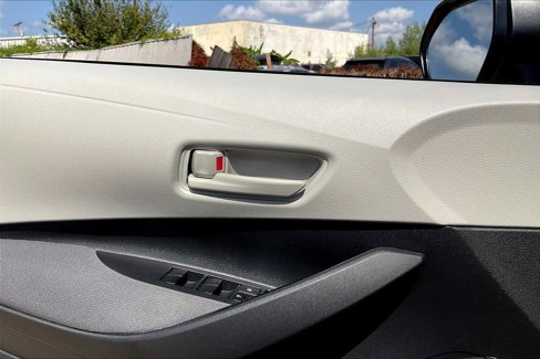 Used 2023 Toyota Corolla LE image 30