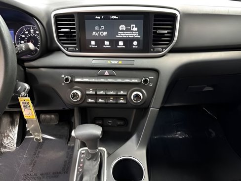 Used 2021 Kia Sportage LX image 18