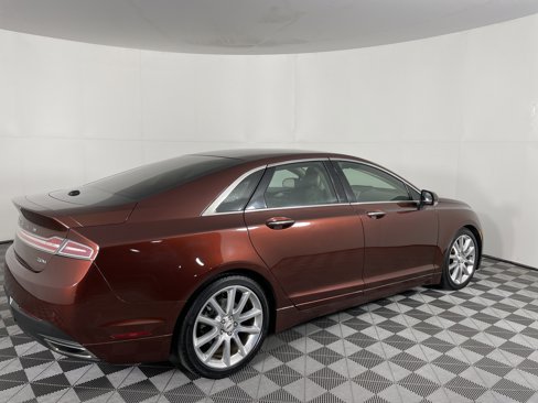 Used 2016 Lincoln MKZ Hybrid image 4