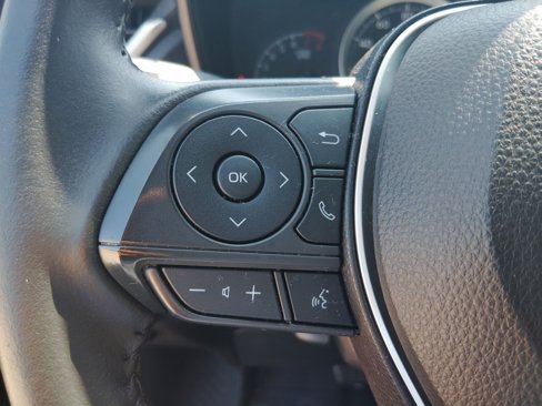 Used 2022 Toyota Corolla Cross LE image 14