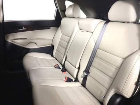 Used 2017 Kia Sorento EX image 35