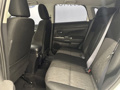 Used 2021 Mitsubishi Outlander Sport SE image 16