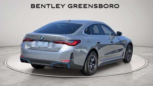Used 2022 BMW i4 eDrive40 image 8