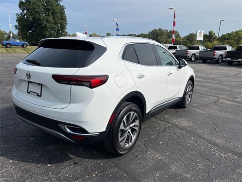 Used 2023 Buick Envision Essence image 4