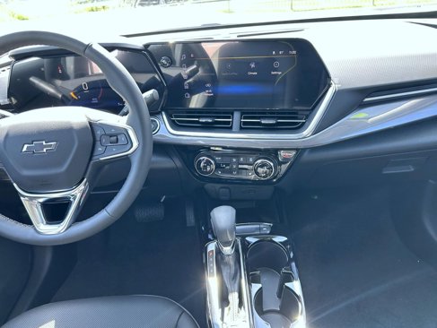 New 2025 Chevrolet Trax ACTIV w/ Sunroof Package image 10