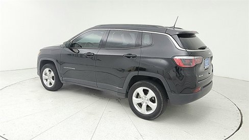 Used 2020 Jeep Compass Latitude image 4