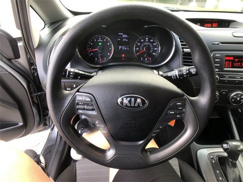 Used 2016 Kia Forte LX image 14