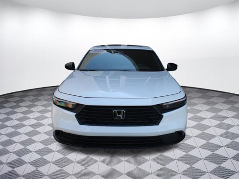 Used 2025 Honda Accord Sport image 6