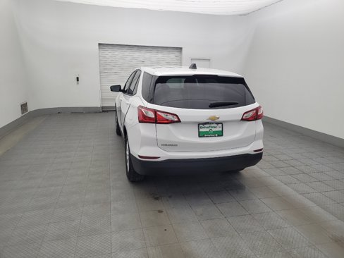 Used 2021 Chevrolet Equinox LS w/ LS Convenience Package image 6