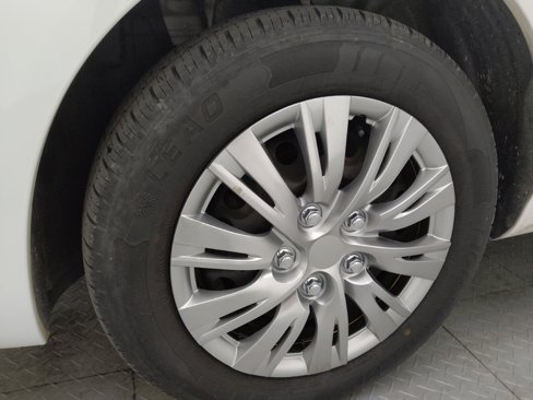 Used 2019 Nissan Versa SV image 31