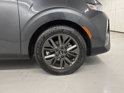 Used 2021 Kia Soul EX image 12