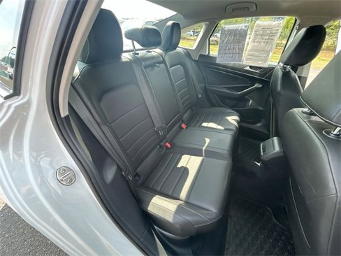 Used 2021 Volkswagen Jetta R-Line image 25