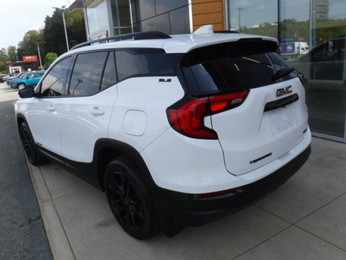 Used 2020 GMC Terrain SLE w/ Driver Convenience Package image 8