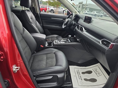 Used 2019 MAZDA CX-5 Touring image 13