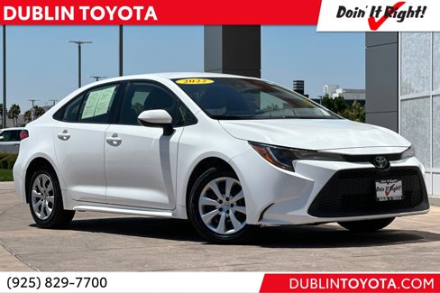 Certified 2022 Toyota Corolla LE image 1