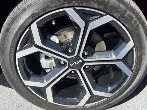 Certified 2023 Kia Niro EX Touring image 11