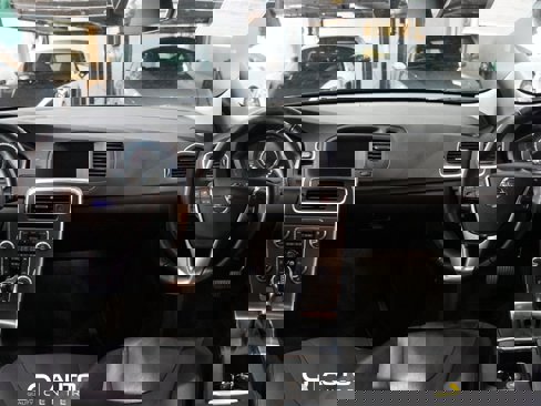 Used 2016 Volvo S60 T5 Premier image 21