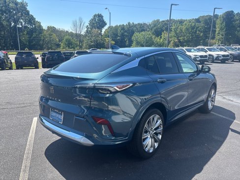 Certified 2024 Buick Envista Avenir image 3