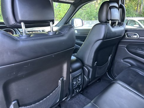 Used 2018 Jeep Grand Cherokee Altitude image 22