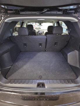 Used 2023 Chevrolet Equinox LT image 32