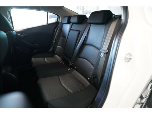 Used 2016 MAZDA MAZDA3 i Touring image 12