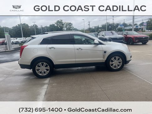 Used 2012 Cadillac SRX Luxury image 4