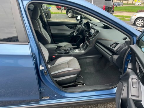 Used 2021 Subaru Crosstrek 2.0i Premium image 7