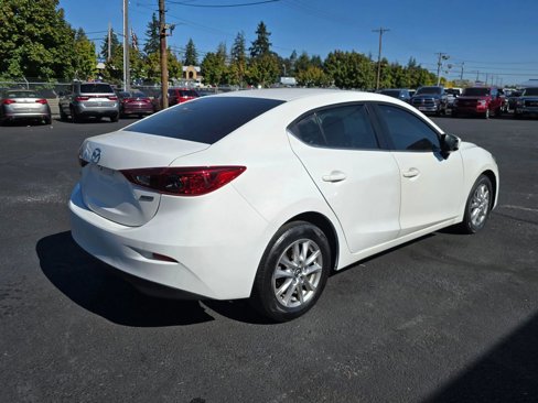 Used 2016 MAZDA MAZDA3 i Sport w/ Preferred Equipment Package image 5