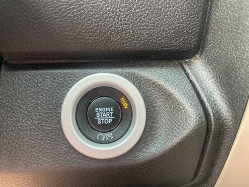 Used 2019 RAM 1500 Laramie w/ Convenience Group image 11