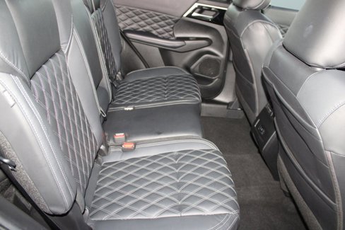 Used 2022 Mitsubishi Outlander SEL image 35