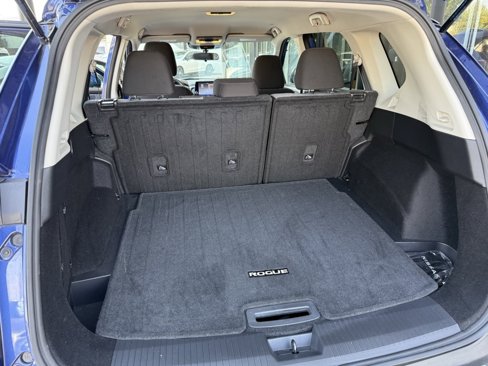 Used 2023 Nissan Rogue SV image 21