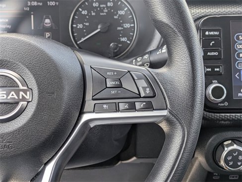 Used 2023 Nissan Kicks SV image 17