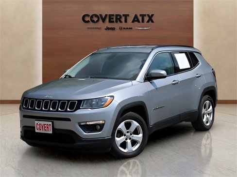 Used 2019 Jeep Compass Latitude image 1