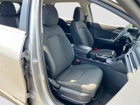 Used 2023 Kia Sportage LX image 25