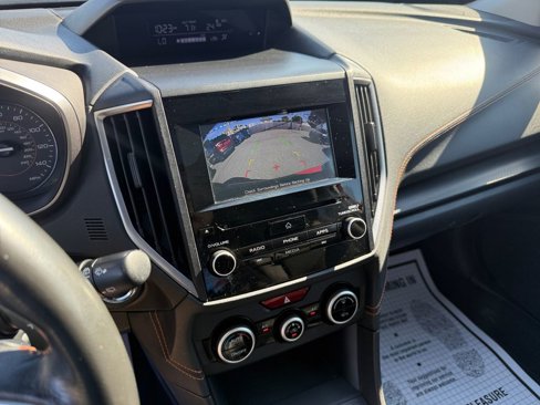 Used 2021 Subaru Crosstrek 2.0i Premium w/ Moonroof Package image 27