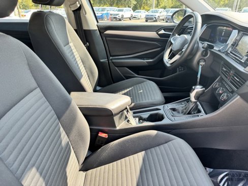 Certified 2024 Volkswagen Jetta S image 9