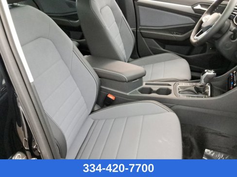 New 2025 Volkswagen Jetta SE image 16