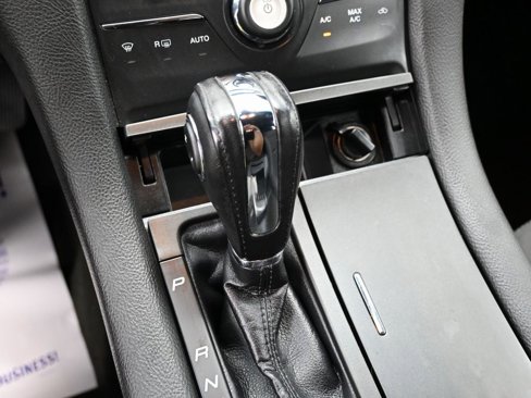 Used 2017 Ford Taurus SEL w/ Equipment Group 201A image 26